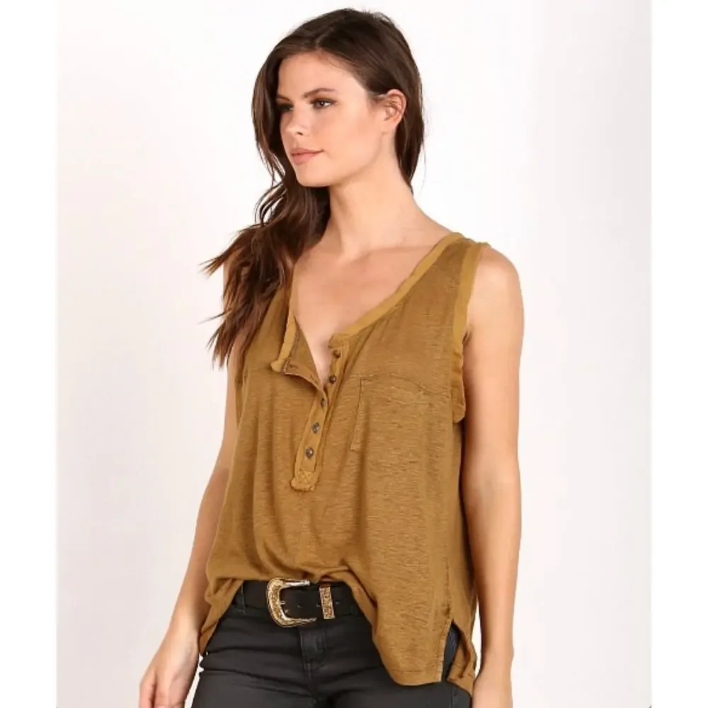 Free People traveler tank top moss green Henley linen sleeveless buttons size s